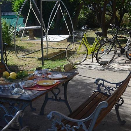 Calicantus Bed And Breakfast Albenga Exterior photo