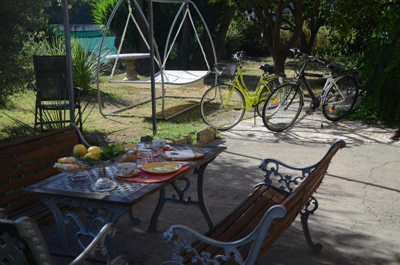 Calicantus Bed And Breakfast Albenga Exterior photo